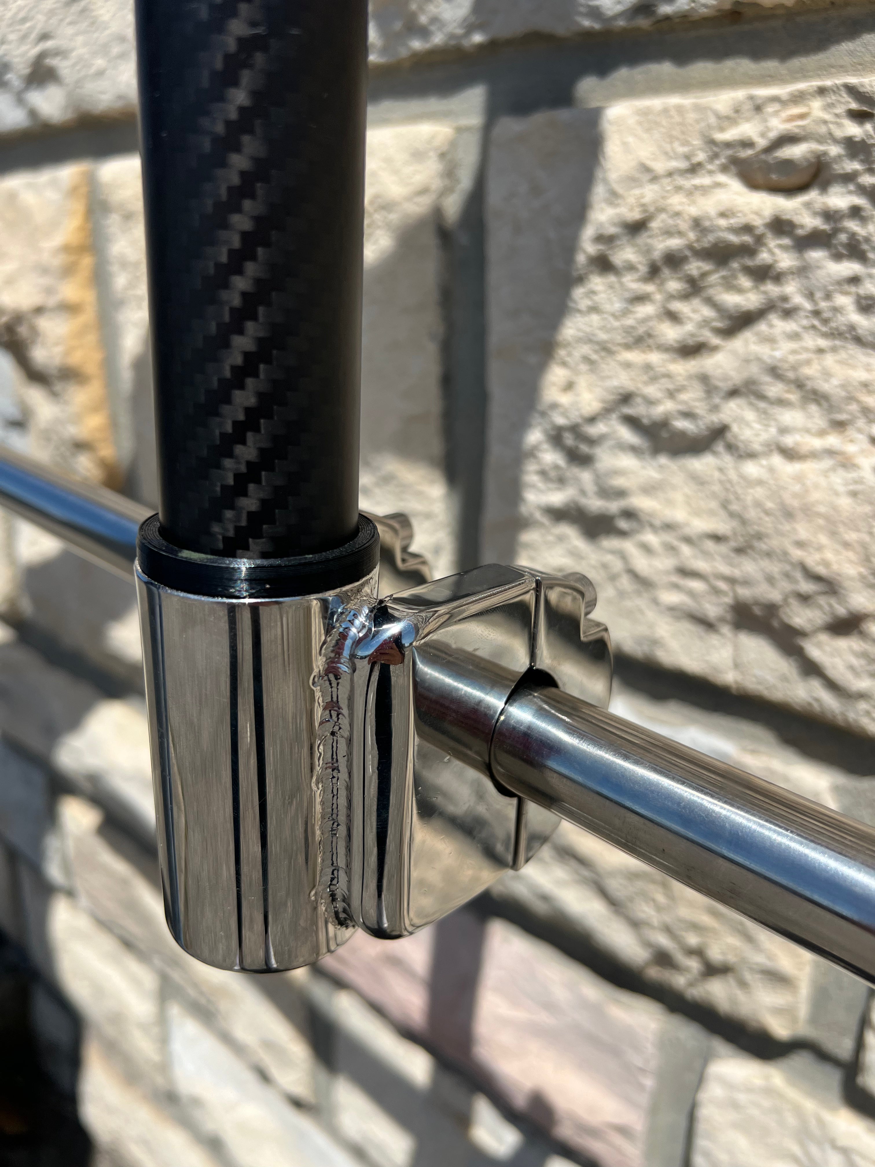 Fixations pour mât carbone – Boutique MATC by Navitys
